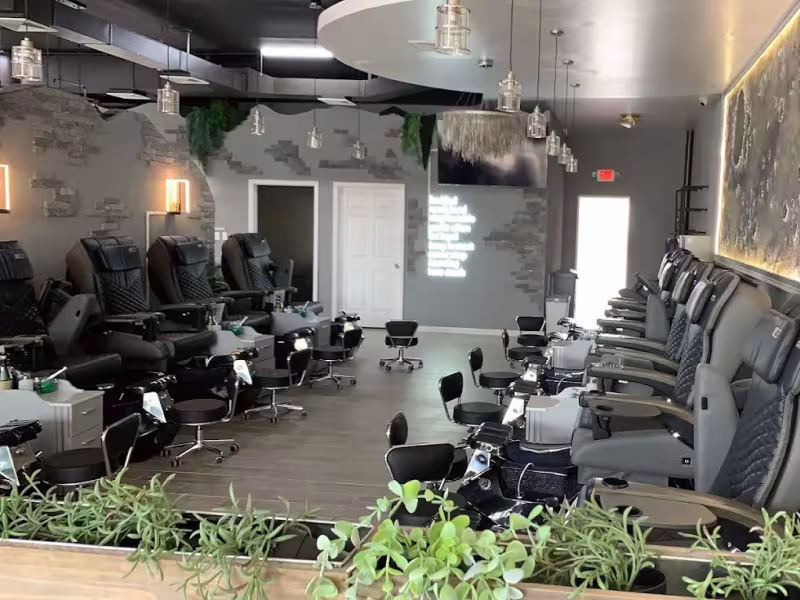 Yocheer 2 Nail Spa
