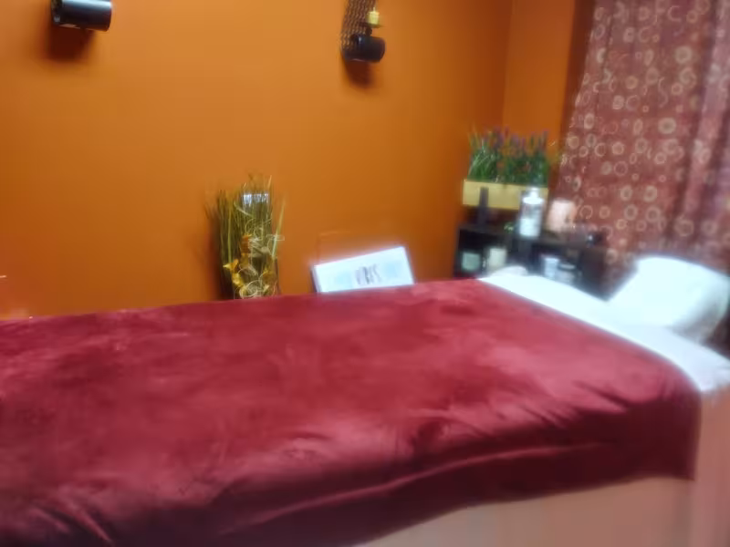 Lorcy's Massage & Body Works LLC