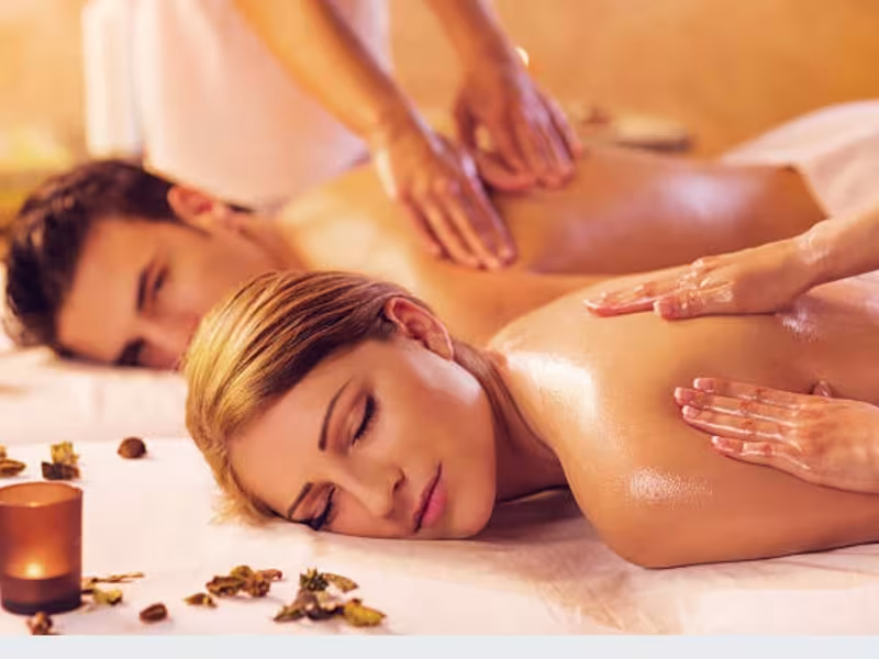 Moon Moon Massage & Spa (foot massage)