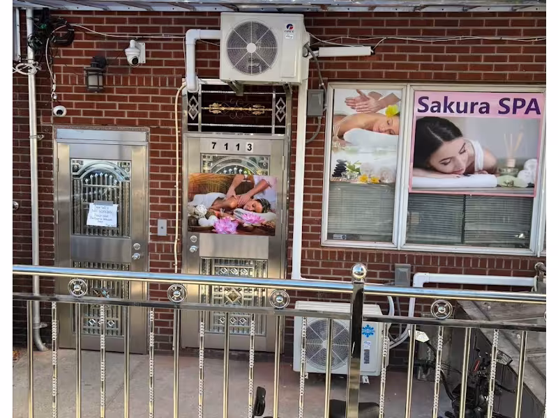 Sakura SPA