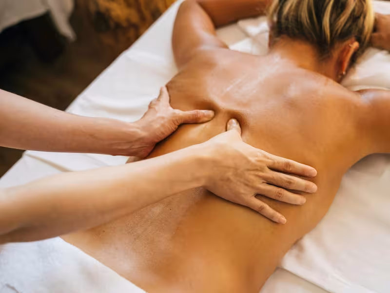 Yi Massage