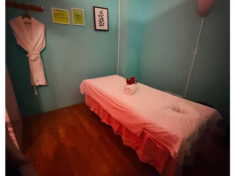 Aqua Bliss Spa Massage
