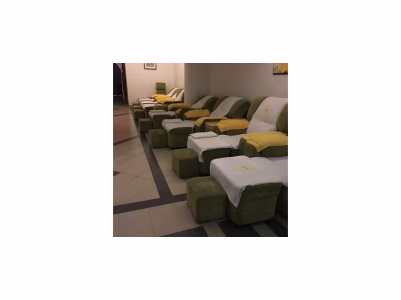 Lemon Tree Foot Rub Spa