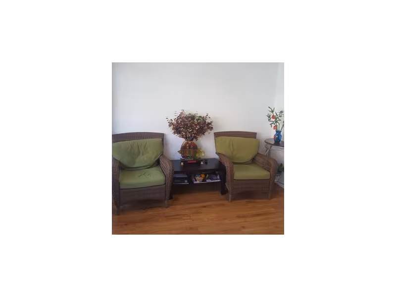 Sunflower Beauty Parlor