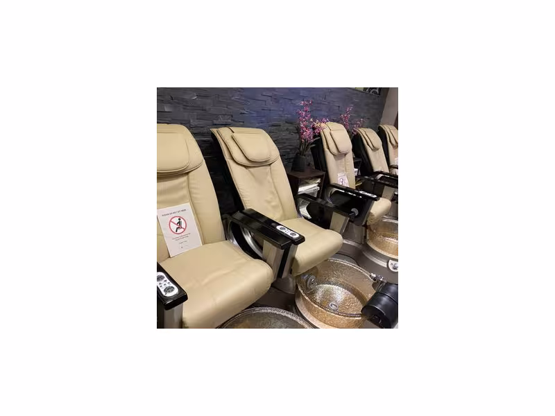 Eastern Breeze Day Spa