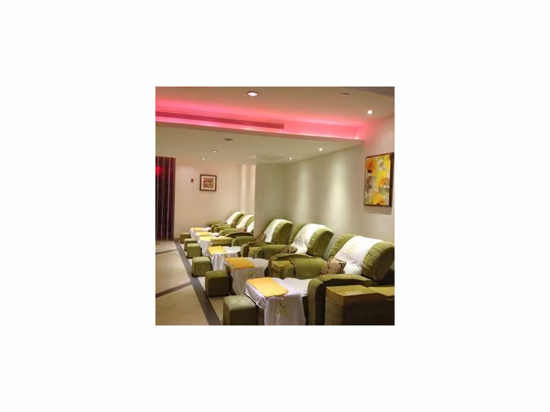 Lemon Tree Foot Rub Spa
