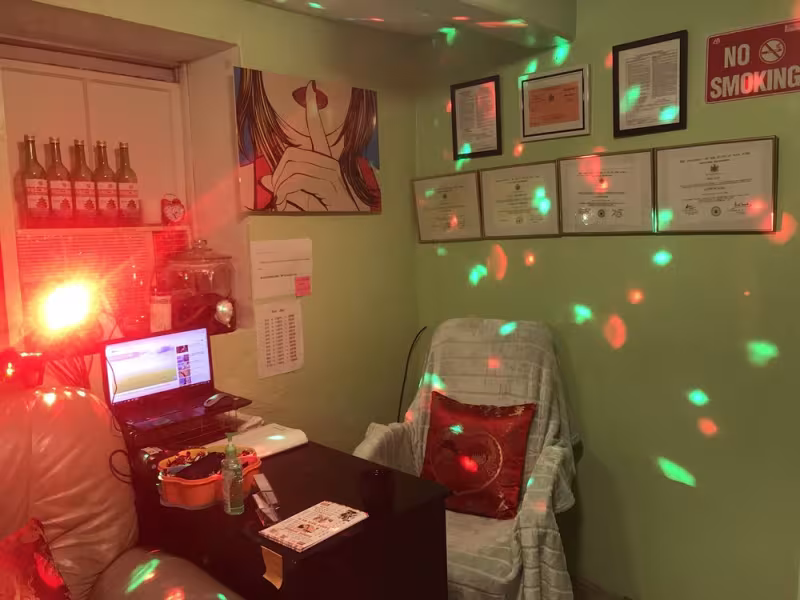 Zheng yi foot spa 正一足疗