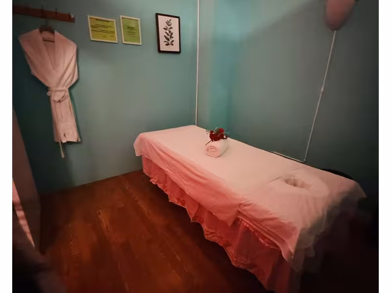 Aqua Bliss Spa Massage