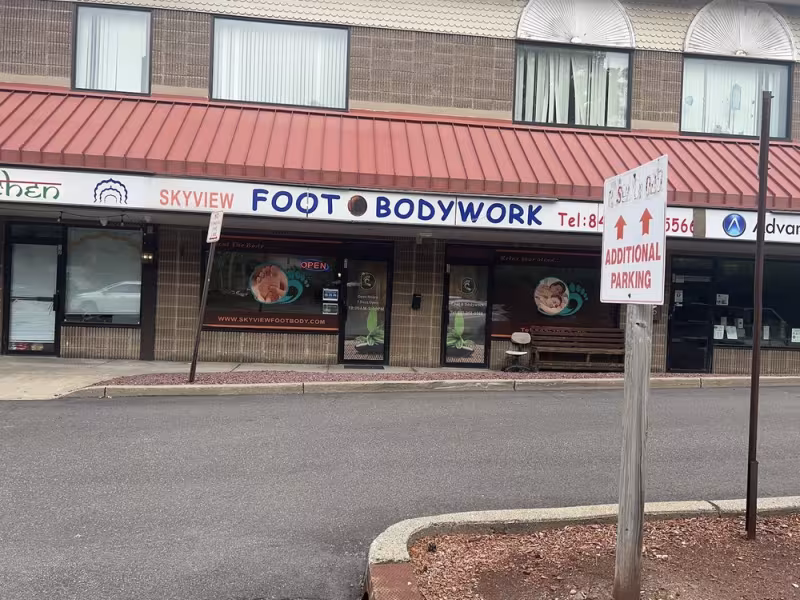 Skyview Foot & Body