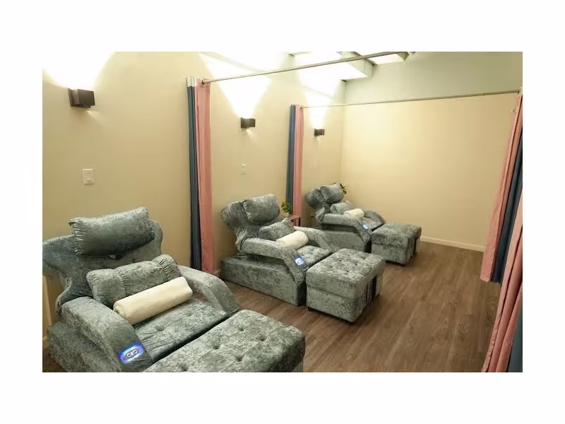 168 Qi-Gong Tui-Na Massage Spa