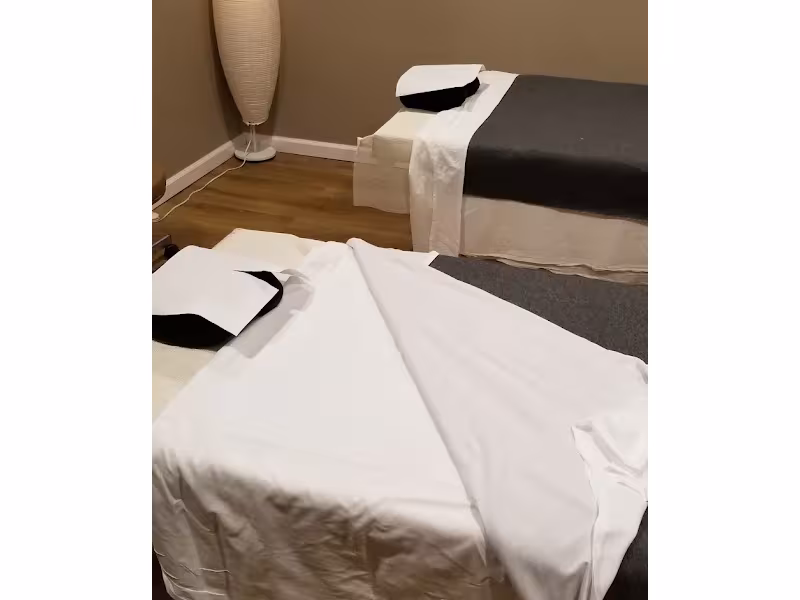 Cozy Massage & Facial