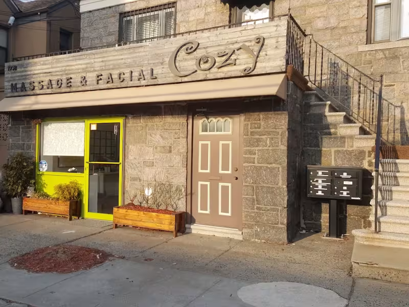 Cozy Massage & Facial