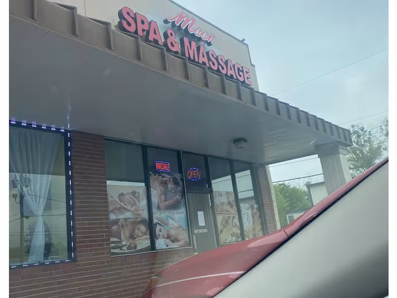 Moon Spa & Massage